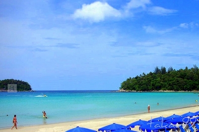 Kata Beach en la isla de Phuket