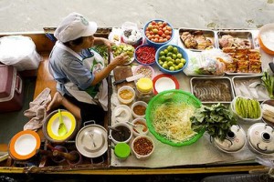 Mercado flotante - ensalada de papaya