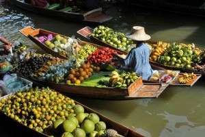 Floating Market barco fruta